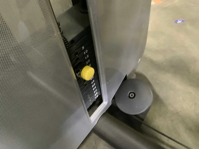 Technogym element arm extension krachtstation - afbeelding 6 van  6
