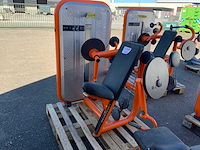 Technogym element armcurl krachtstation - afbeelding 1 van  6