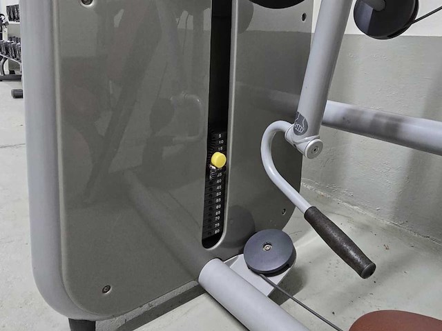 Technogym element bicep curl - afbeelding 2 van  2