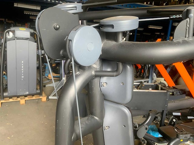 Technogym element chestpress krachtstation - afbeelding 6 van  6