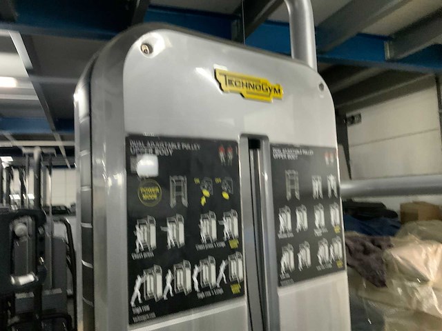Technogym element dual pulley krachtstation - afbeelding 5 van  9