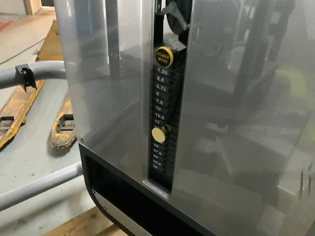 Technogym element dual pulley krachtstation - afbeelding 8 van  9