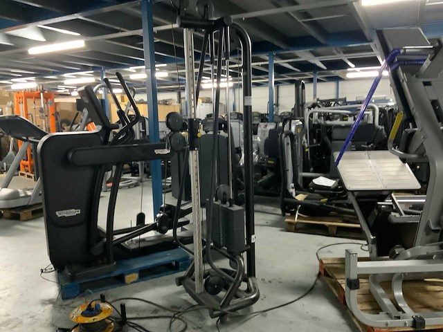 Technogym element ercolina pulley krachtstation - afbeelding 1 van  6