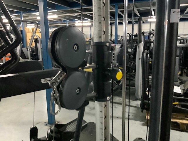 Technogym element ercolina pulley krachtstation - afbeelding 2 van  6
