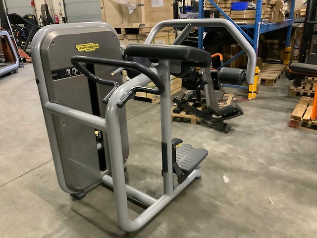 Technogym element glute krachtstation - afbeelding 1 van  4