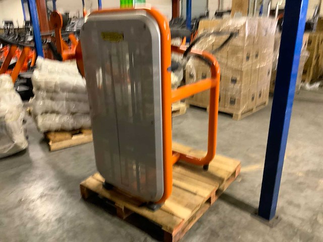 Technogym element glute krachtstation - afbeelding 4 van  5
