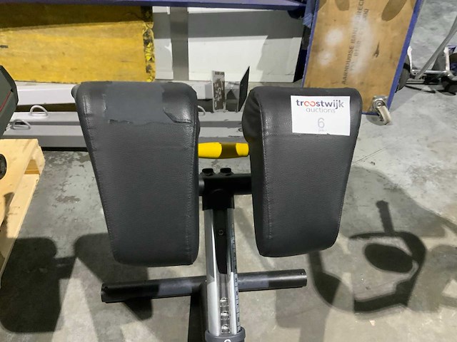Technogym element hyperextension krachtstation - afbeelding 4 van  4