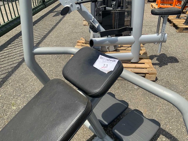 Technogym element incline bench press krachtstation - afbeelding 3 van  5
