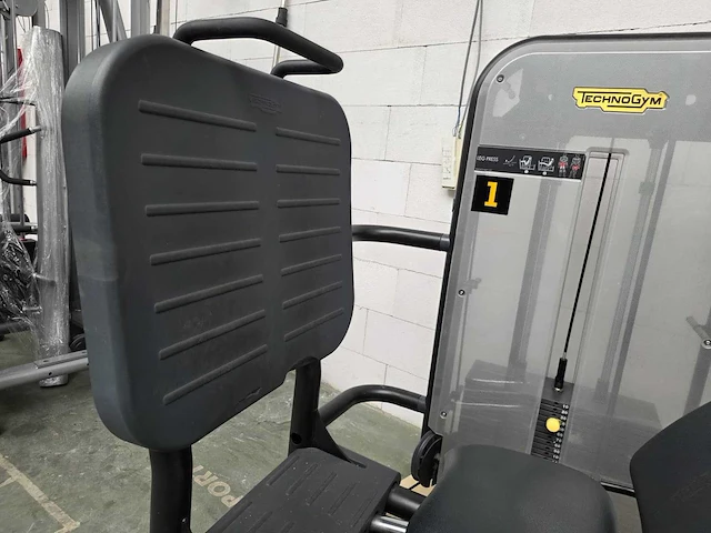 Technogym element leg press - afbeelding 3 van  6