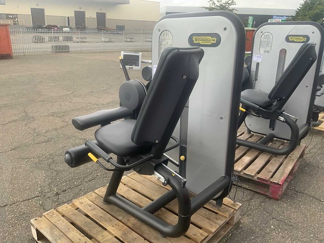 Technogym element legextension krachtstation - afbeelding 5 van  6