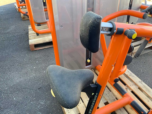 Technogym element low row krachtstation - afbeelding 2 van  5