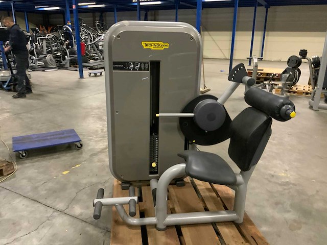 Technogym element lowerback krachtstation - afbeelding 1 van  8