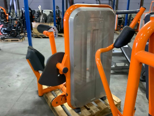 Technogym element lowerback krachtstation - afbeelding 4 van  4
