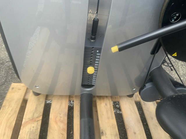 Technogym element lowerback krachtstation - afbeelding 2 van  2