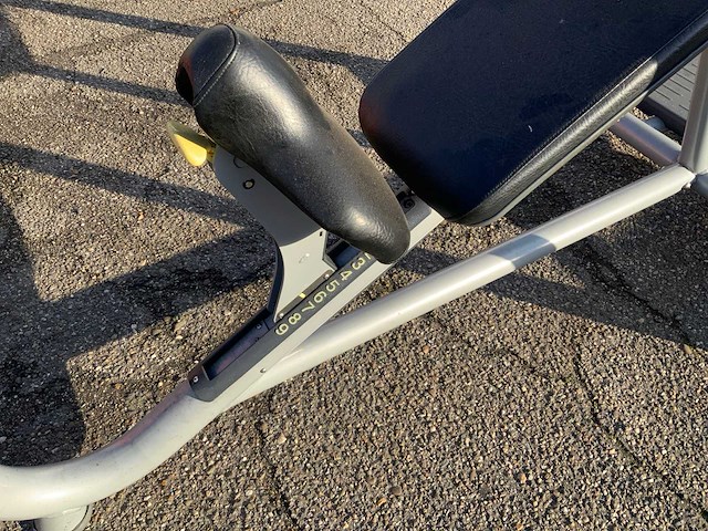 Technogym element olympisch incline bench krachtstation - afbeelding 2 van  6