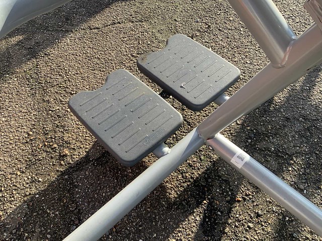 Technogym element olympische incline bench krachtstation - afbeelding 6 van  6