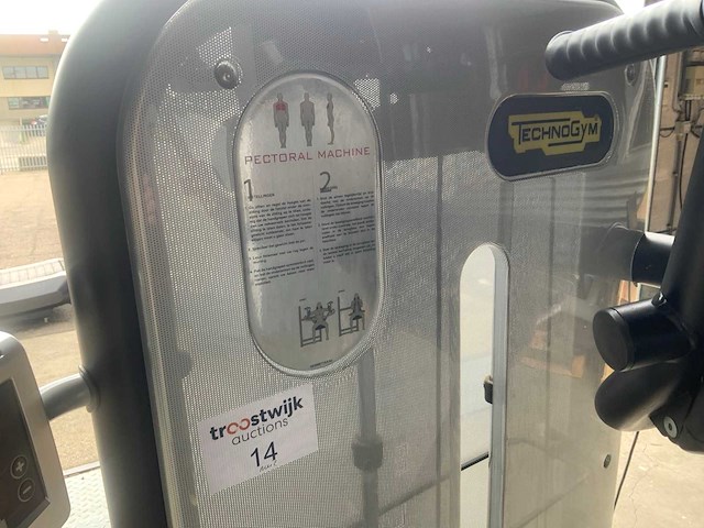 Technogym element pectoral krachtstation - afbeelding 4 van  7