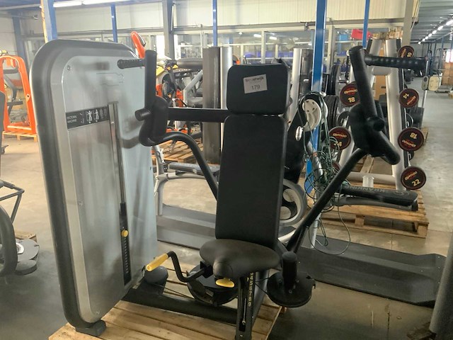 Technogym element pectoral krachtstation - afbeelding 1 van  6