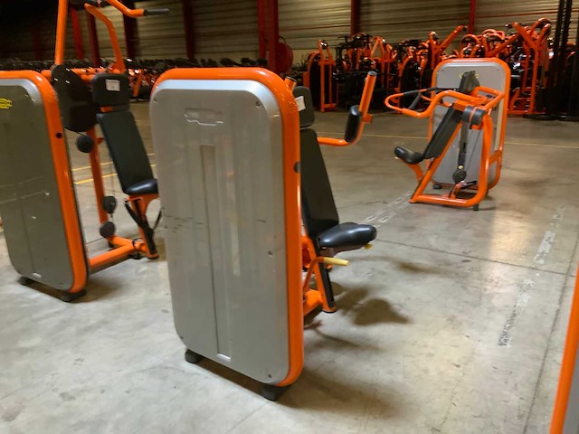 Technogym element pectoral krachtstation - afbeelding 5 van  5