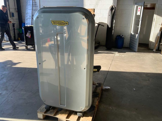 Technogym element pectorale krachtstation - afbeelding 6 van  6
