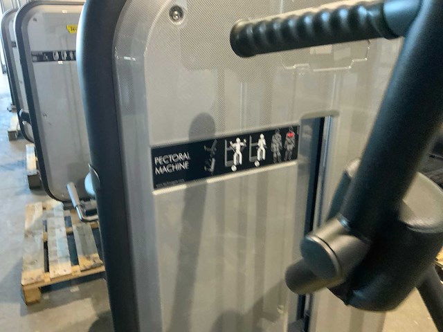 Technogym element pectorale krachtstation - afbeelding 2 van  5