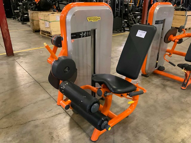 Technogym element seate legcurl krachtstation - afbeelding 1 van  5