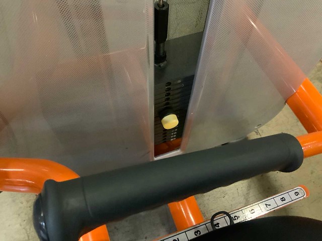 Technogym element seate legcurl krachtstation - afbeelding 5 van  5