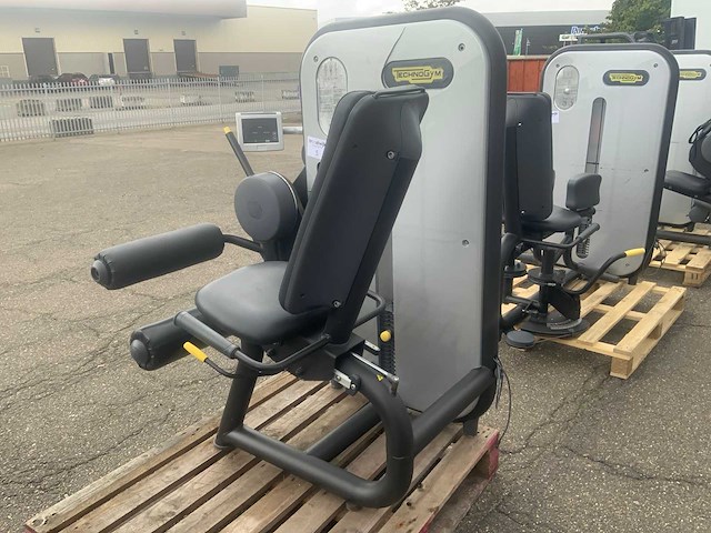 Technogym element seated legcurl krachtstation - afbeelding 5 van  6