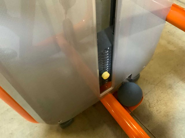 Technogym element shoulder press krachtstation - afbeelding 4 van  6