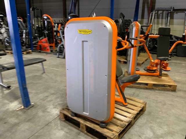 Technogym element shoulderpress krachtstation - afbeelding 5 van  5