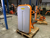 Technogym element shoulderpress krachtstation - afbeelding 5 van  5