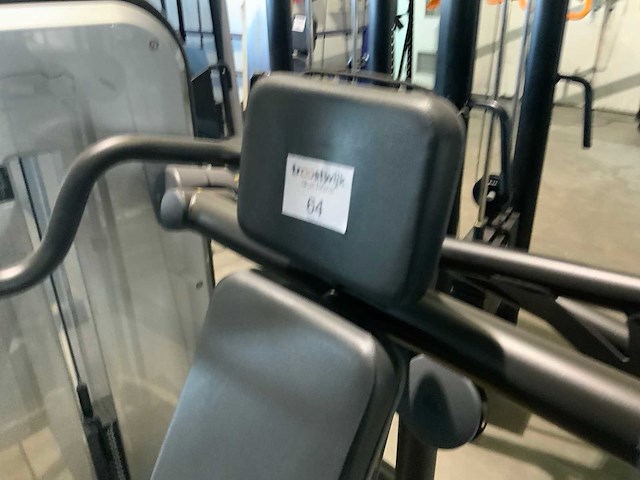 Technogym element shoulderpress krachtstation - afbeelding 2 van  4