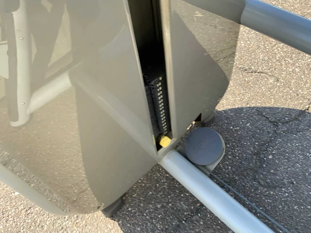 Technogym element shoulderpress krachtstation - afbeelding 3 van  5