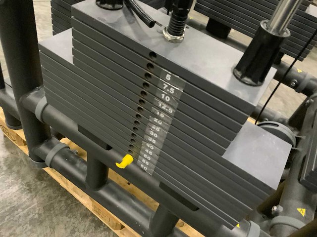 Technogym element tower pulley station krachtstation - afbeelding 8 van  9