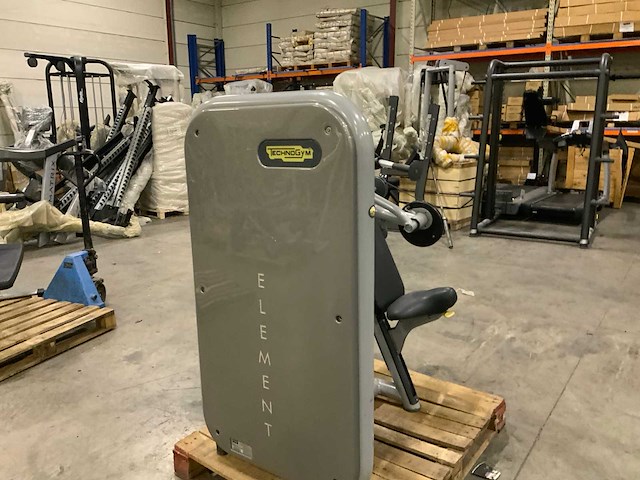 Technogym element triceps extension krachtstation - afbeelding 4 van  5