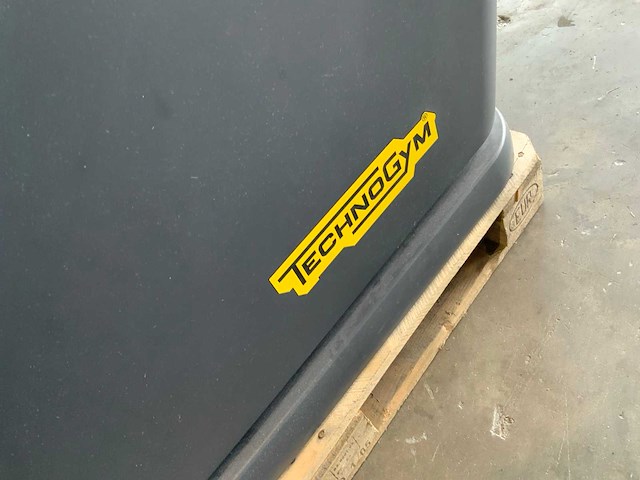 Technogym excite+ climbmill 1000 led stepper - afbeelding 4 van  7