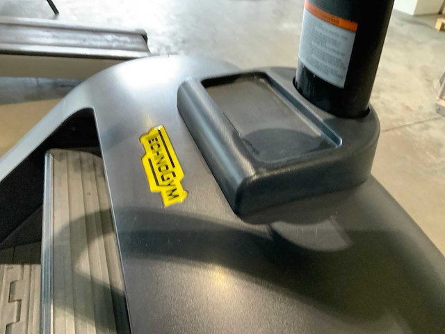 Technogym excite+ climbmill 700 led crosstrainer - afbeelding 6 van  8