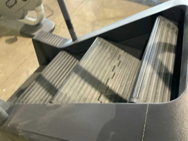 Technogym excite+ climbmill 700 led crosstrainer - afbeelding 7 van  8