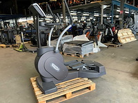 Technogym excite crossover 500 led crosstrainer - afbeelding 4 van  5