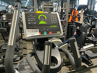 Technogym excite crossover visioweb crosstrainer - afbeelding 4 van  5