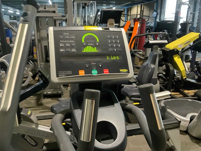 Technogym excite crossover visioweb crosstrainer - afbeelding 4 van  5