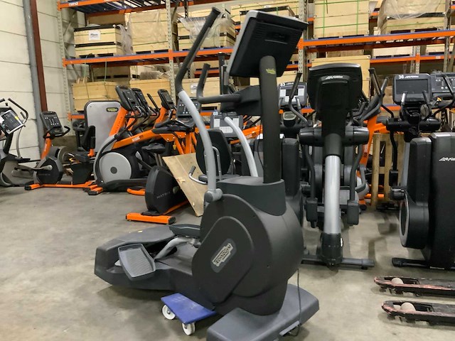 Technogym excite crossover visioweb crosstrainer - afbeelding 4 van  4