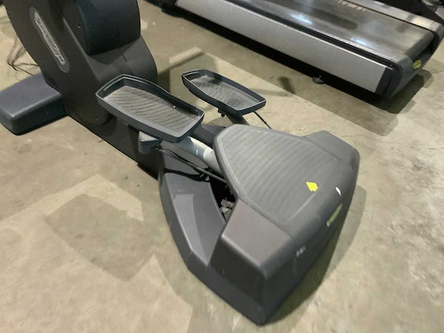 Technogym excite crossover visioweb crosstrainer - afbeelding 2 van  6