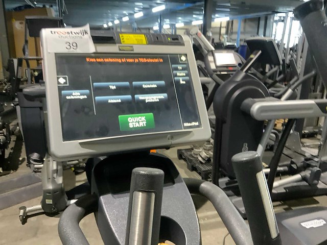 Technogym excite crossover visioweb crosstrainer - afbeelding 4 van  6