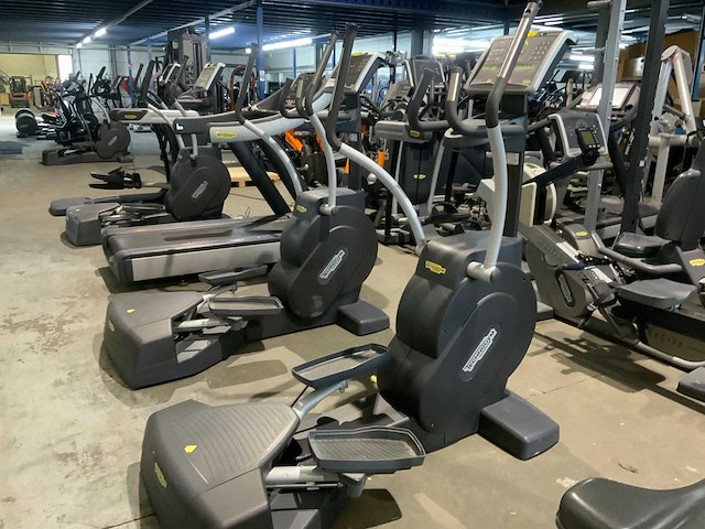 Technogym excite crossover visioweb crosstrainer - afbeelding 5 van  5