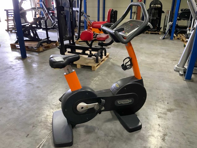Technogym excite new bike 500 led home trainer - afbeelding 4 van  4