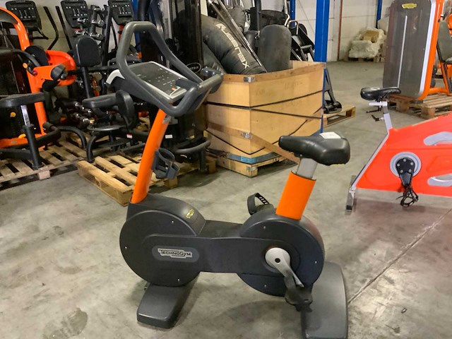 Technogym excite new bike 500 led home trainer - afbeelding 4 van  4