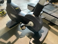 Technogym excite new bike uprightbike home trainer - afbeelding 2 van  5
