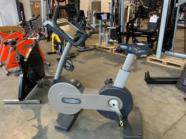 Technogym excite new bike visioweb home trainer - afbeelding 4 van  6