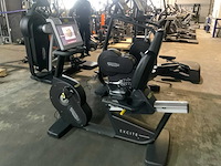 Technogym excite new recline visioweb home trainer - afbeelding 1 van  5